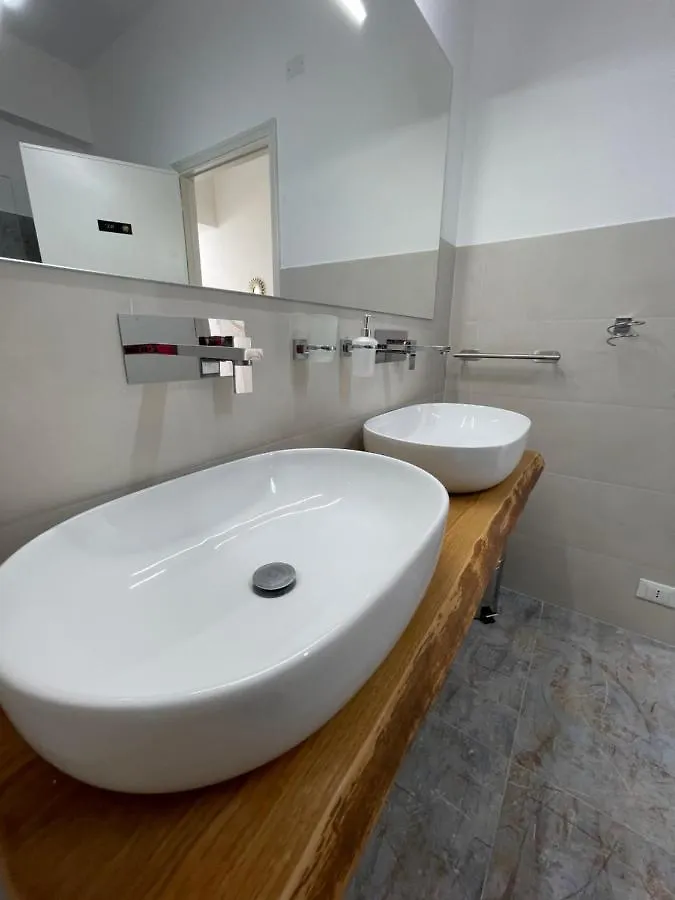 {Palazzo Fodale-5 Stelle} Apartment 70'S Rooms Trapani Italy