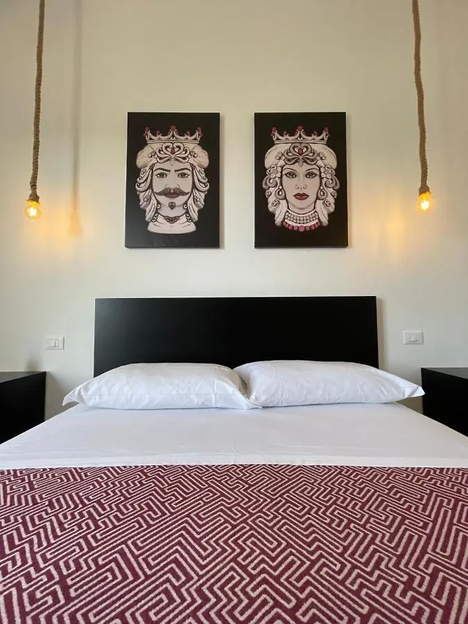 {Palazzo Fodale-5 Stelle} Apartment 70'S Rooms Trapani 0*,  Italie