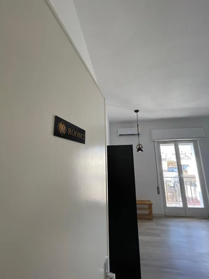 {Palazzo Fodale-5 Stelle} Apartment 70'S Rooms Trapani