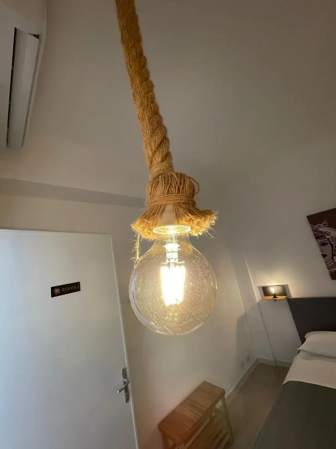{Palazzo Fodale-5 Stelle} Apartment 70'S Rooms Trapani