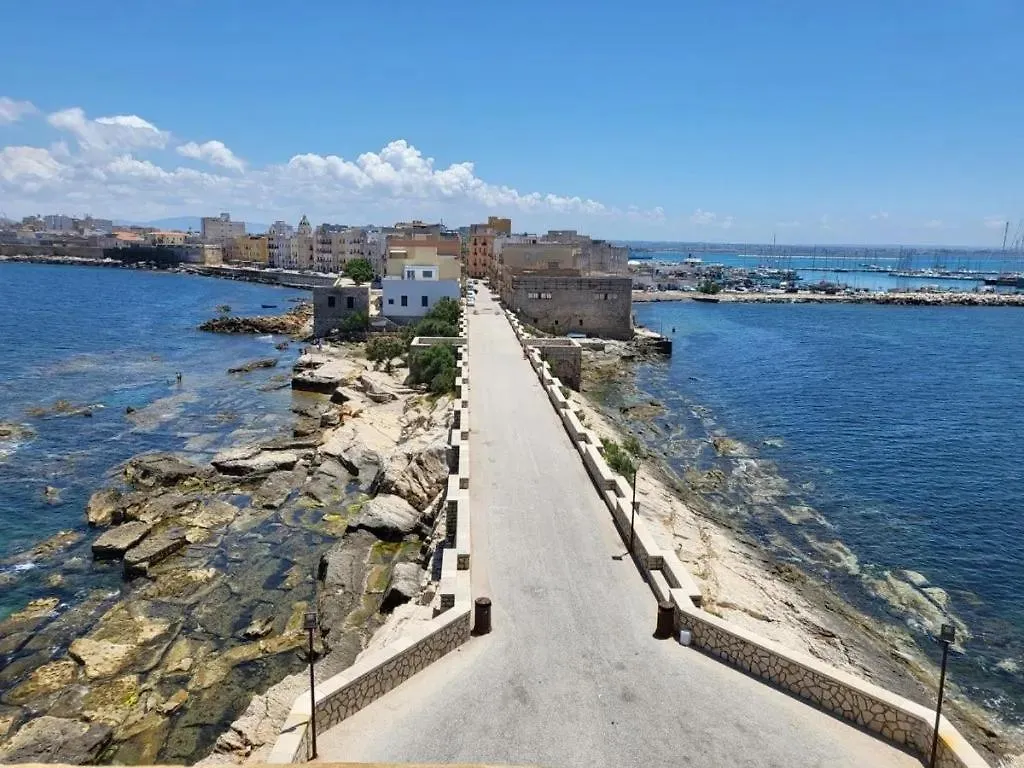 {Palazzo Fodale-5 Stelle} Apartment 70'S Rooms Trapani Italy